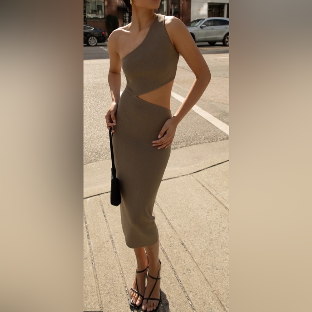 Oak + Fort Women's black dress - Picture 2 of 3